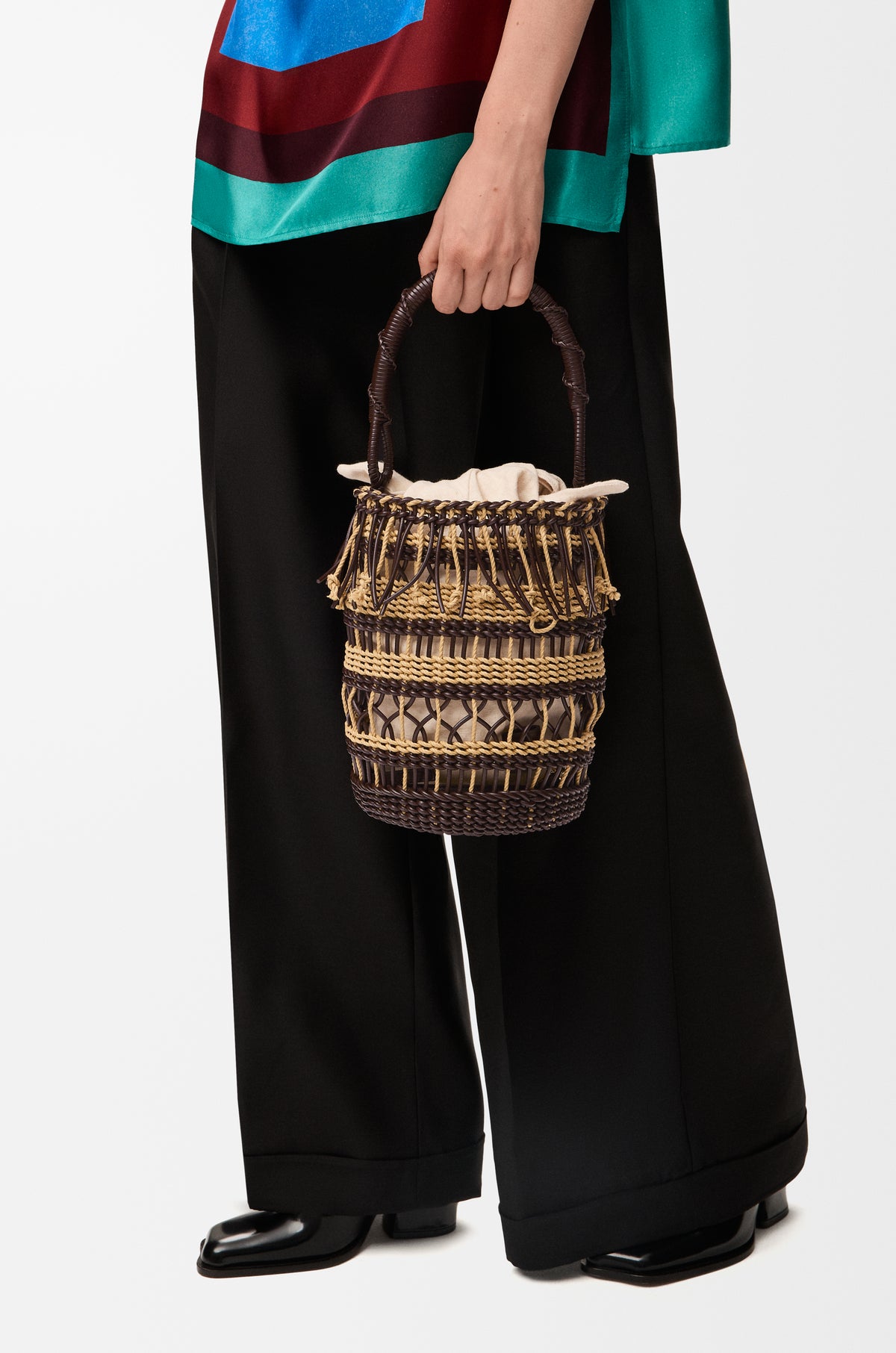Bucket in cord and leather